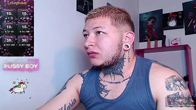 Snapshot of princeFtm chatting on 02/10/25, 03:53 princeFtm online show from 02/10/25, 03:53