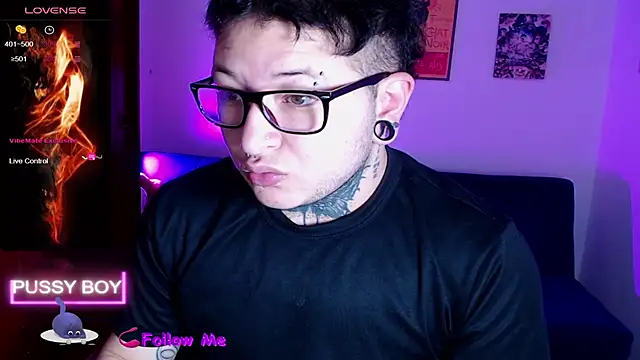 Snapshot of princeFtm chatting on 09/18/25, 02:19 princeFtm online show from 09/18/25, 02:19