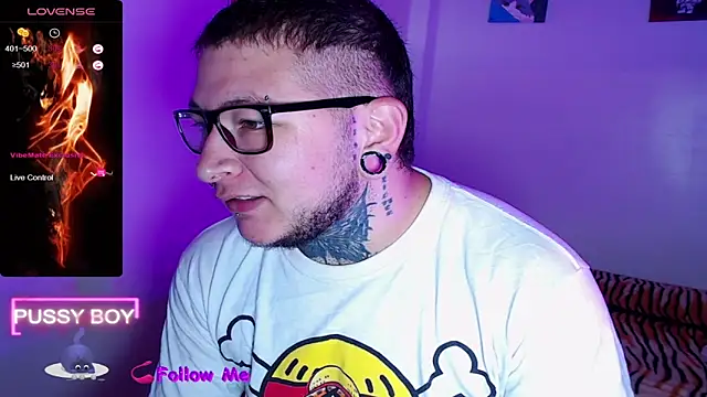 Snapshot of princeFtm chatting on 10/24/25, 03:30 princeFtm online show from 10/24/25, 03:30