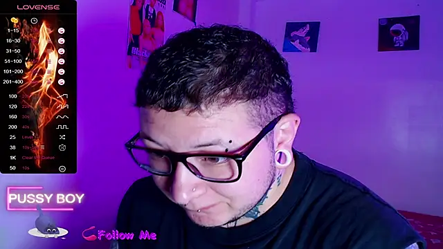 Snapshot of princeFtm chatting on 11/27/25, 01:24 princeFtm online show from 11/27/25, 01:24