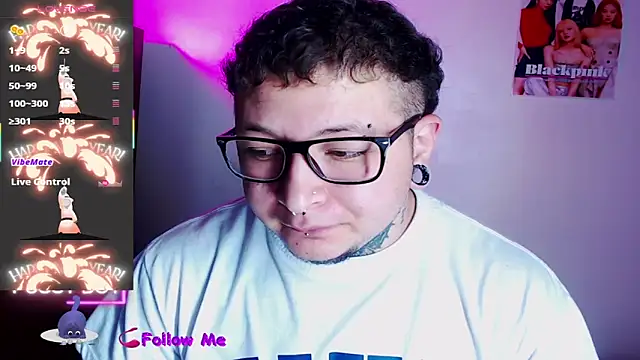 Snapshot of princeFtm chatting on 12/14/25, 03:17 princeFtm online show from 12/14/25, 03:17