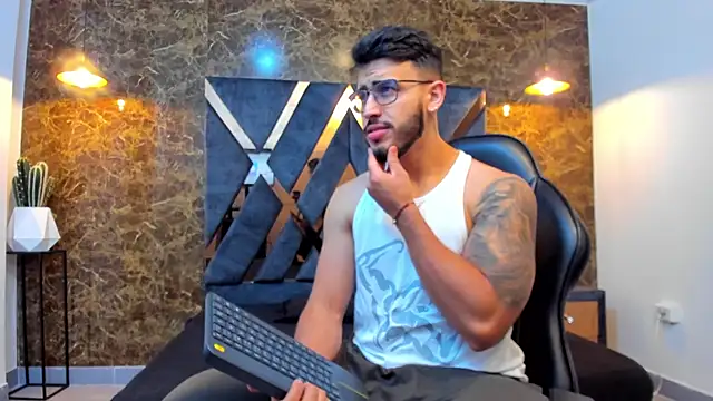 Liam Kleiin online show from 09/17/25, 11:23