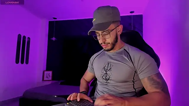 Liam Kleiin online show from 11/14/25, 11:20