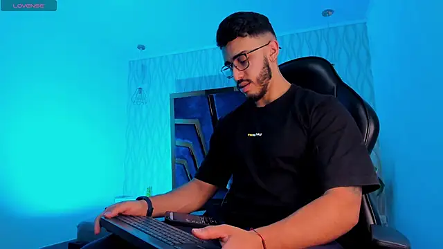 Liam Kleiin online show from 11/27/25, 11:23