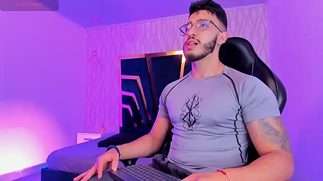 Liam Kleiin online show from 11/29/25, 11:24