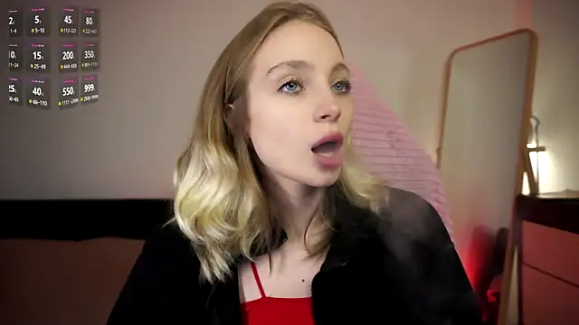 Snapshot of _LISA_BABYMETAL_ chatting on 12/13/24, 04:16 LISA BABYMETAL online show from 12/13/24, 04:16