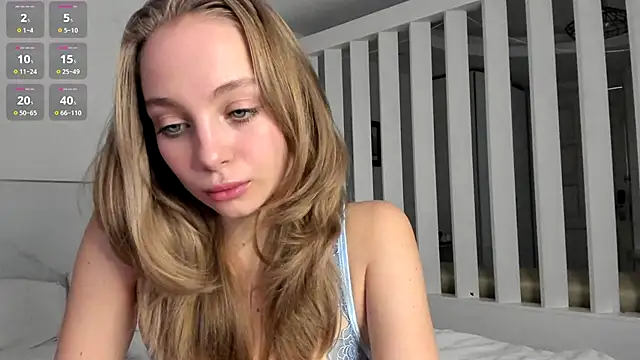 Snapshot of _LISA_BABYMETAL_ chatting on 11/08/25, 07:08 LISA BABYMETAL online show from 11/08/25, 07:08