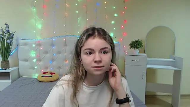 TinaRedly online show from 01/21/25, 12:57