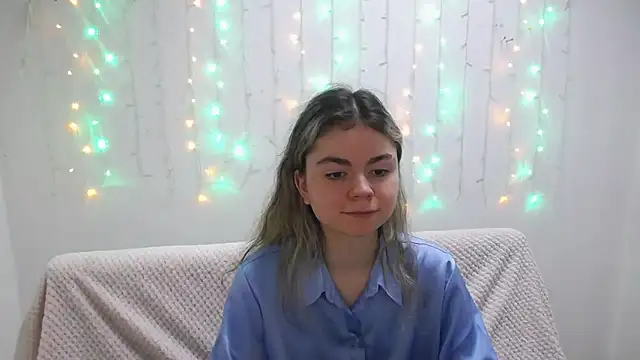 TinaRedly online show from 01/27/25, 12:12