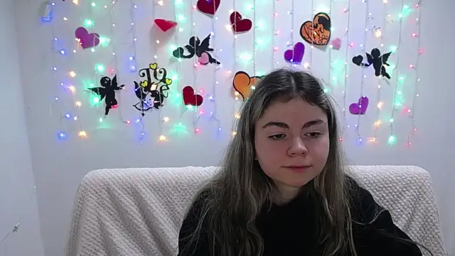 TinaRedly online show from 02/11/25, 09:46