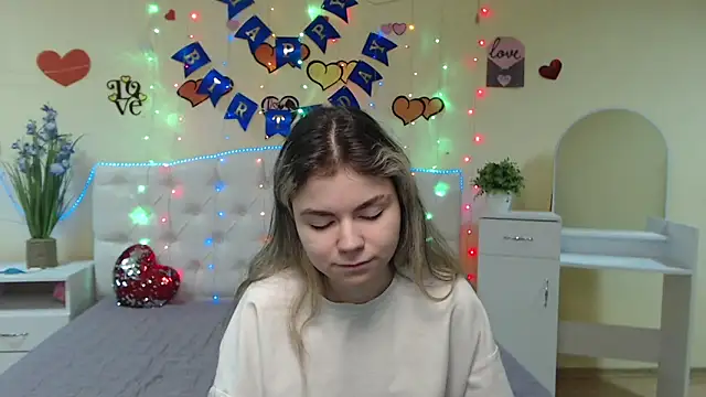 TinaRedly online show from 03/03/25, 04:47