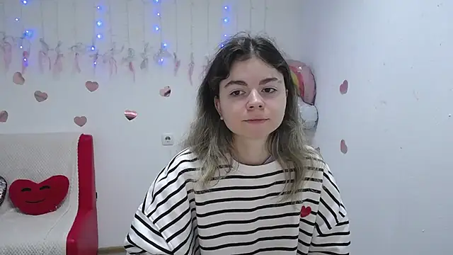 TinaRedly online show from 09/21/25, 05:53