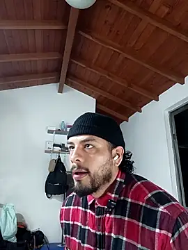 Snapshot of SilvaBranko chatting on 01/14/26, 11:53 SilvaBranko online show from 01/14/26, 11:53