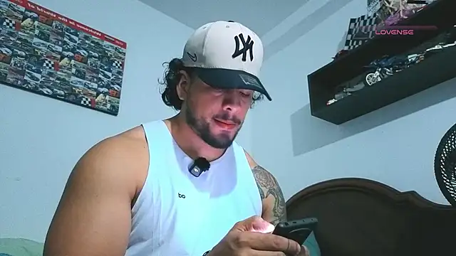 Snapshot of SilvaBranko chatting on 02/10/26, 12:15 SilvaBranko online show from 02/10/26, 12:15