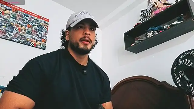 Snapshot of SilvaBranko chatting on 02/10/26, 02:32 SilvaBranko online show from 02/10/26, 02:32