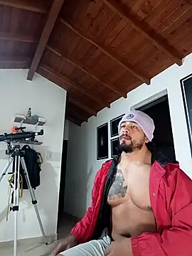 Snapshot of SilvaBranko chatting on 02/25/26, 03:05 SilvaBranko online show from 02/25/26, 03:05