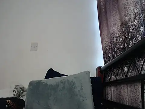 Snapshot of Whimsicalwillow chatting on 06/22/26, 11:07 Whimsicalwillow online show from 06/22/26, 11:07