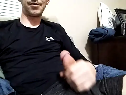 Snapshot of elmerfuddin87 chatting on 03/17/25, 05:23 elmerfuddin87 online show from 03/17/25, 05:23