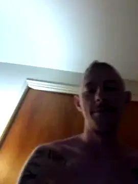 Snapshot of elmerfuddin87 chatting on 10/06/25, 04:15 elmerfuddin87 online show from 10/06/25, 04:15