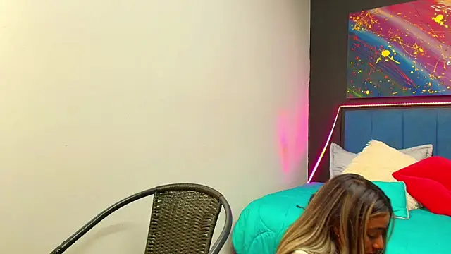 megan collins96 online show from 03/19/25, 07:49