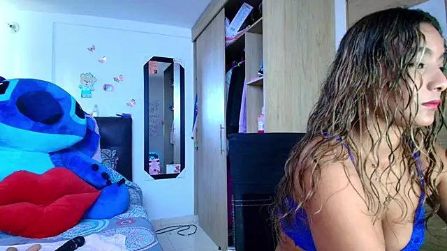 Snapshot of megan_collins96 chatting on 03/17/26, 06:22 megan collins96 online show from 03/17/26, 06:22