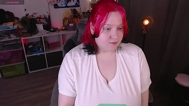 lissamuff online show from 02/26/25, 07:31