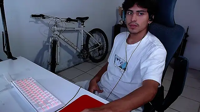 Thieves9 online show from 10/28/25, 03:54