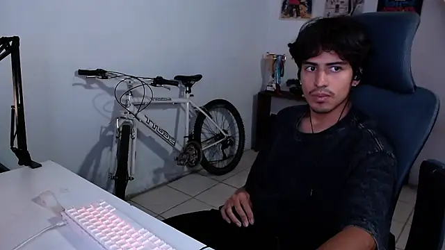 Thieves9 online show from 10/28/25, 05:48