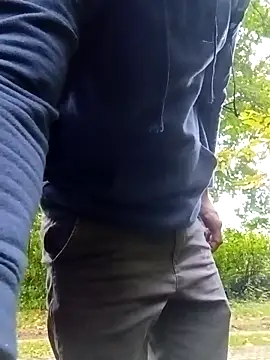 Snapshot of maleesa chatting on 09/17/25, 05:20 maleesa online show from 09/17/25, 05:20