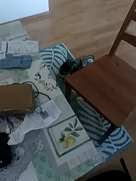 Snapshot of maleesa chatting on 11/03/25, 02:18 maleesa online show from 11/03/25, 02:18