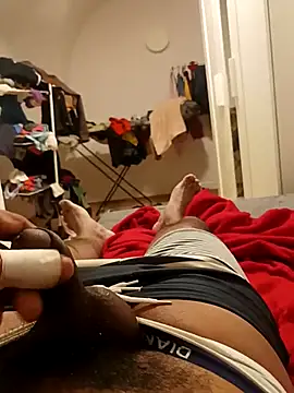 Snapshot of maleesa chatting on 11/14/25, 07:01 maleesa online show from 11/14/25, 07:01