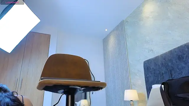 lola  sweetx online show from 06/23/26, 11:30