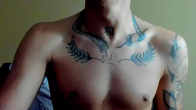 Snapshot of Osiiriis chatting on 03/13/25, 11:38 Osiiriis online show from 03/13/25, 11:38