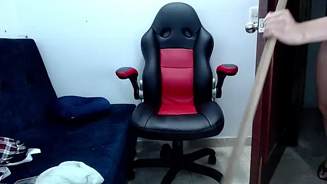 kaira sweet  online show from 02/16/25, 09:04