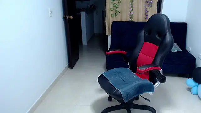 kaira sweet  online show from 10/19/25, 06:36