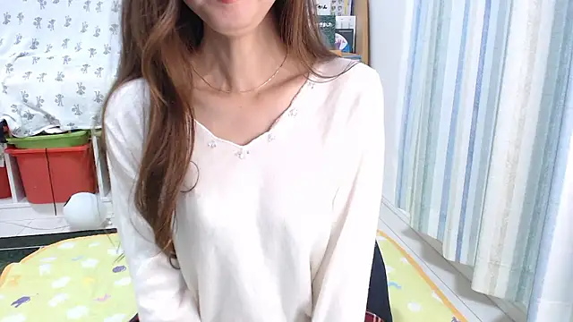 Snapshot of ayakappp chatting on 11/14/25, 01:43 ayakappp online show from 11/14/25, 01:43