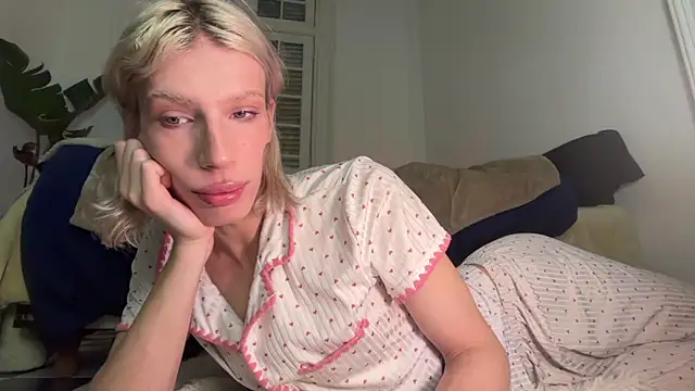 AliceSnowCatt online show from 07/19/26, 01:26