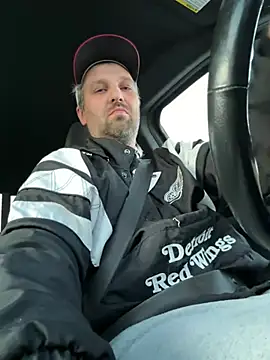 Snapshot of ryand12804 chatting on 12/22/24, 09:20 ryand12804 online show from 12/22/24, 09:20