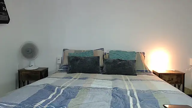 flowerdirtty online show from 11/26/25, 10:55