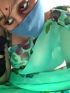 Snapshot of Archna-ji chatting on 02/05/25, 08:21 Archna-ji online show from 02/05/25, 08:21