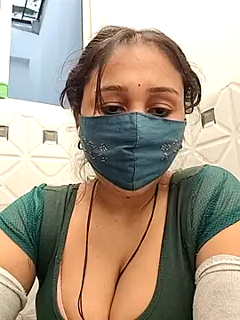 Snapshot of Archna-ji chatting on 02/28/25, 05:15 Archna-ji online show from 02/28/25, 05:15