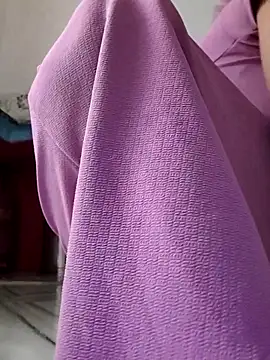 Snapshot of Archna-ji chatting on 03/18/25, 02:15 Archna-ji online show from 03/18/25, 02:15