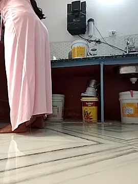 Snapshot of Archna-ji chatting on 10/08/25, 04:10 Archna-ji online show from 10/08/25, 04:10