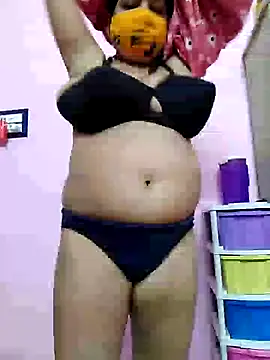 Snapshot of Kayra_34 chatting on 02/01/25, 10:59 Kayra 34 online show from 02/01/25, 10:59