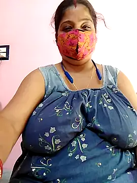 Snapshot of Kayra_34 chatting on 10/28/25, 06:28 Kayra 34 online show from 10/28/25, 06:28