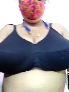 Snapshot of Kayra_34 chatting on 11/02/25, 06:27 Kayra 34 online show from 11/02/25, 06:27