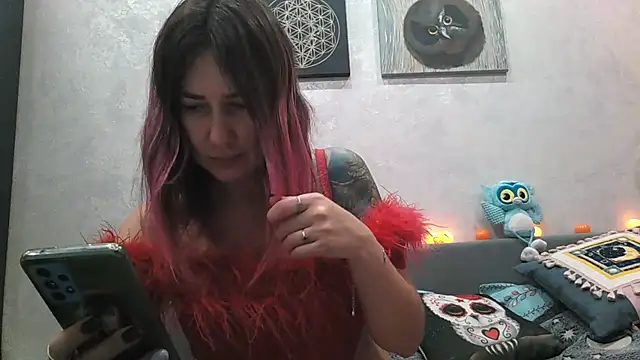 BlueXOwl online show from 10/21/25, 02:40