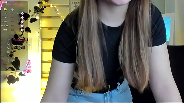 Snapshot of Florence_meow chatting on 03/06/26, 01:40 Florence meow online show from 03/06/26, 01:40