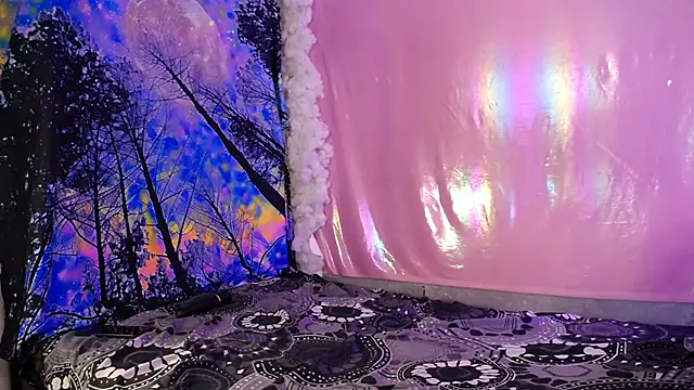 lilit kyteler online show from 12/04/25, 07:11