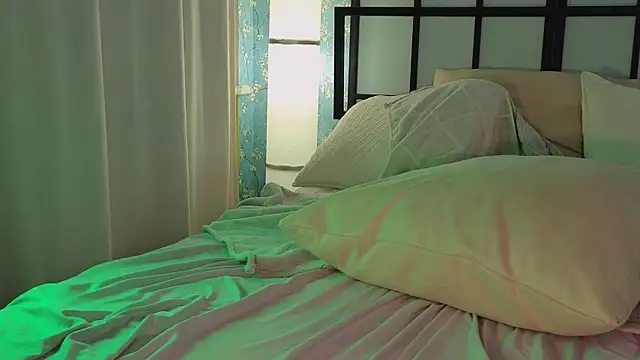 ELLIEJAY online show from 09/13/25, 08:19